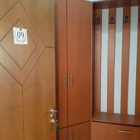 Hotel apartamentowy Gersina Golem (Tirana)