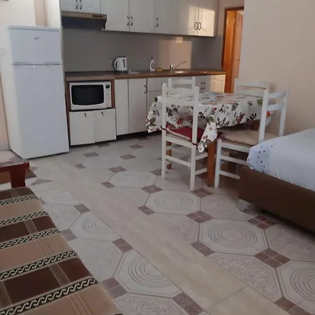 Hotel apartamentowy Gersina Golem (Tirana)