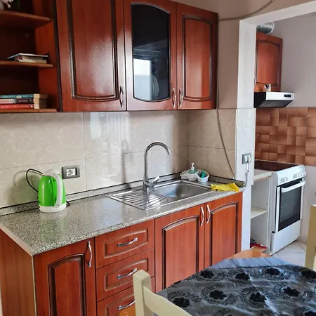 Gersina Hotel apartamentowy Golem (Tirana)