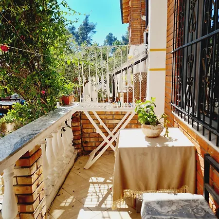 Hotel apartamentowy Gersina Golem (Tirana)