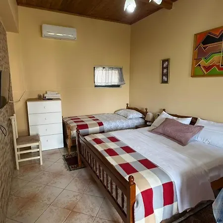 Lejlighedshotel Gersina Golem (Tirana)